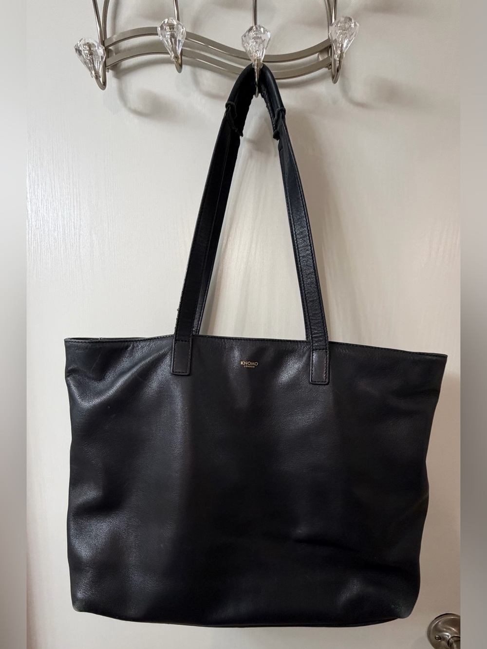 Konomo Black Leather Tote Bag - Timeless Everyday Carryall